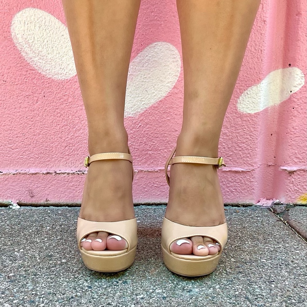 Nude Patent Platform High Heels - Picture 8 of 9